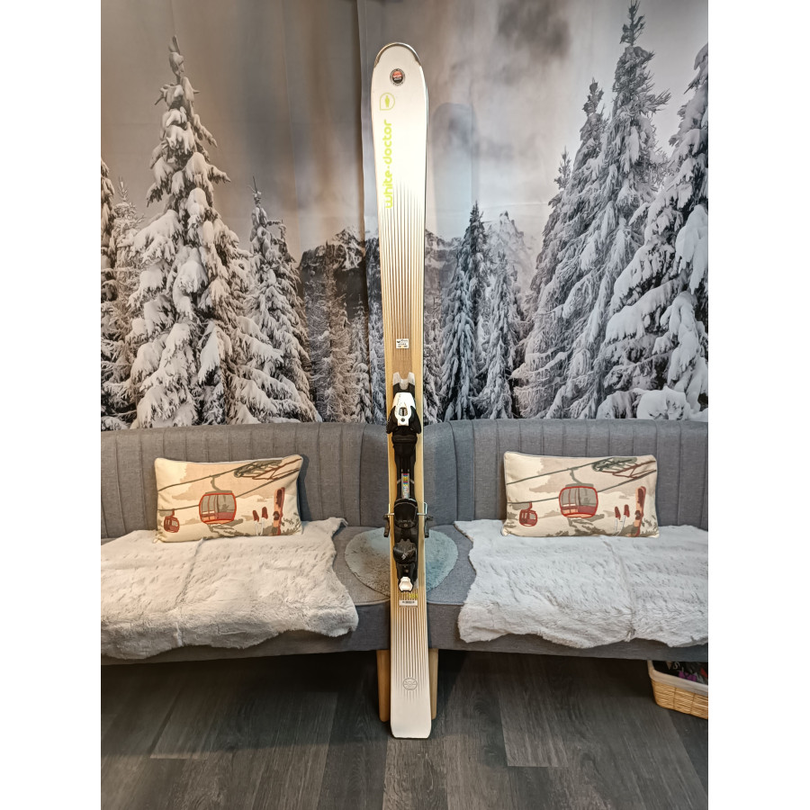 Skis occasion White Doctor FT 9181 + fixations