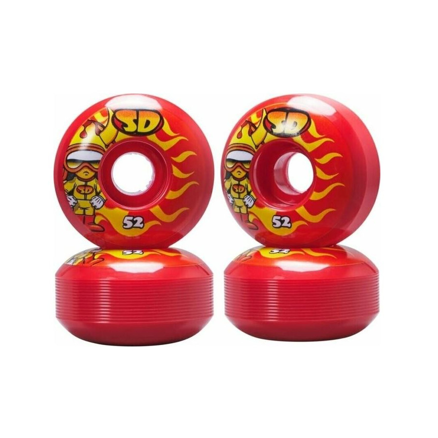 roues pour skateboard rouge avec des flamme jaune dessus; de la marque speed demons et le modele hot shot